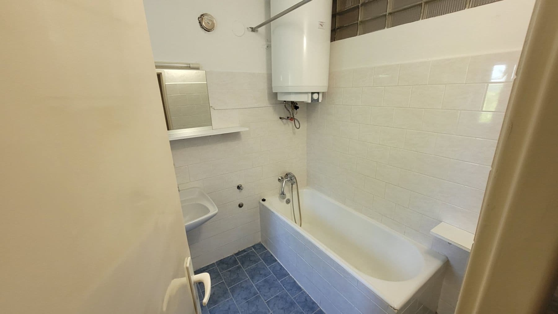Pronájem bytu 2+1 65 m², Příkrá, Zlín, Zlínský kraj Pronájem bytu 2+1 65 m², Příkrá, Zlín, Zlínský kraj