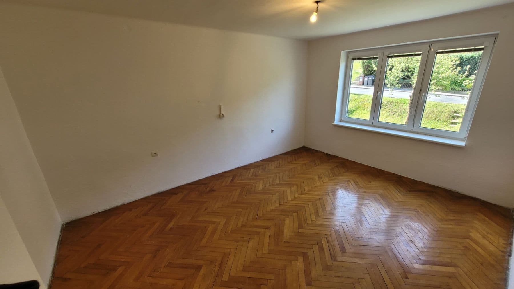 Pronájem bytu 2+1 65 m², Příkrá, Zlín, Zlínský kraj Pronájem bytu 2+1 65 m², Příkrá, Zlín, Zlínský kraj