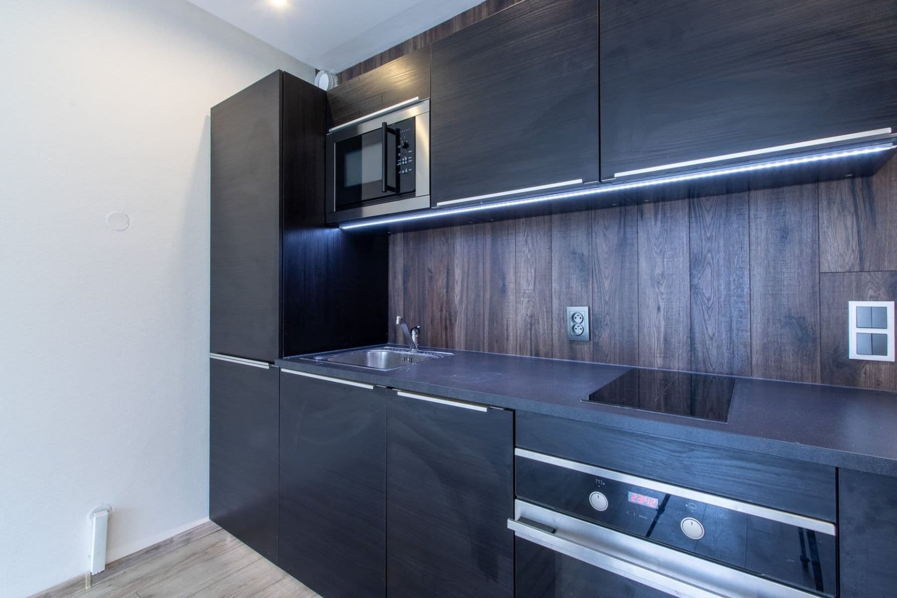 Pronájem bytu 2+kk 54 m², Chotěšovská, Praha, Praha Pronájem bytu 2+kk 54 m², Chotěšovská, Praha, Praha