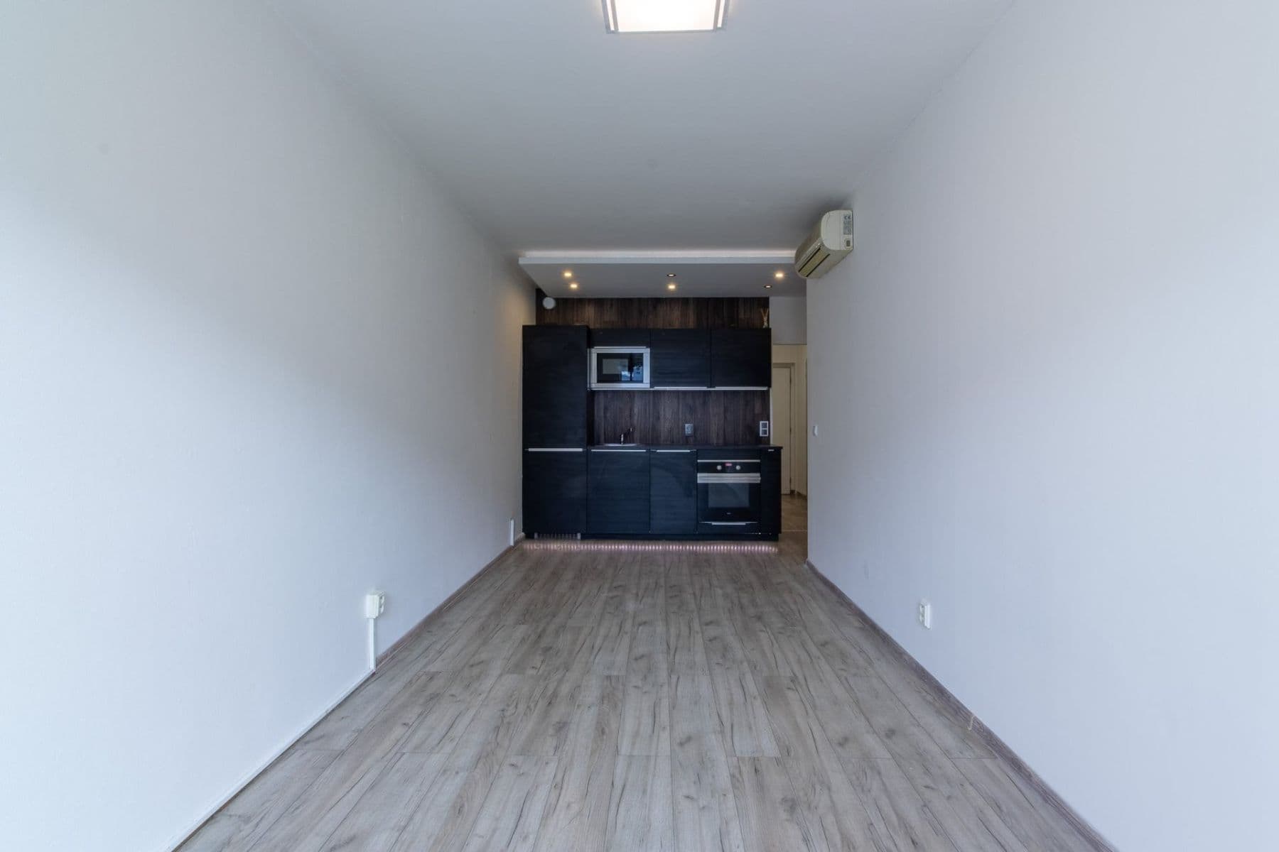 Pronájem bytu 2+kk 54 m², Chotěšovská, Praha, Praha Pronájem bytu 2+kk 54 m², Chotěšovská, Praha, Praha