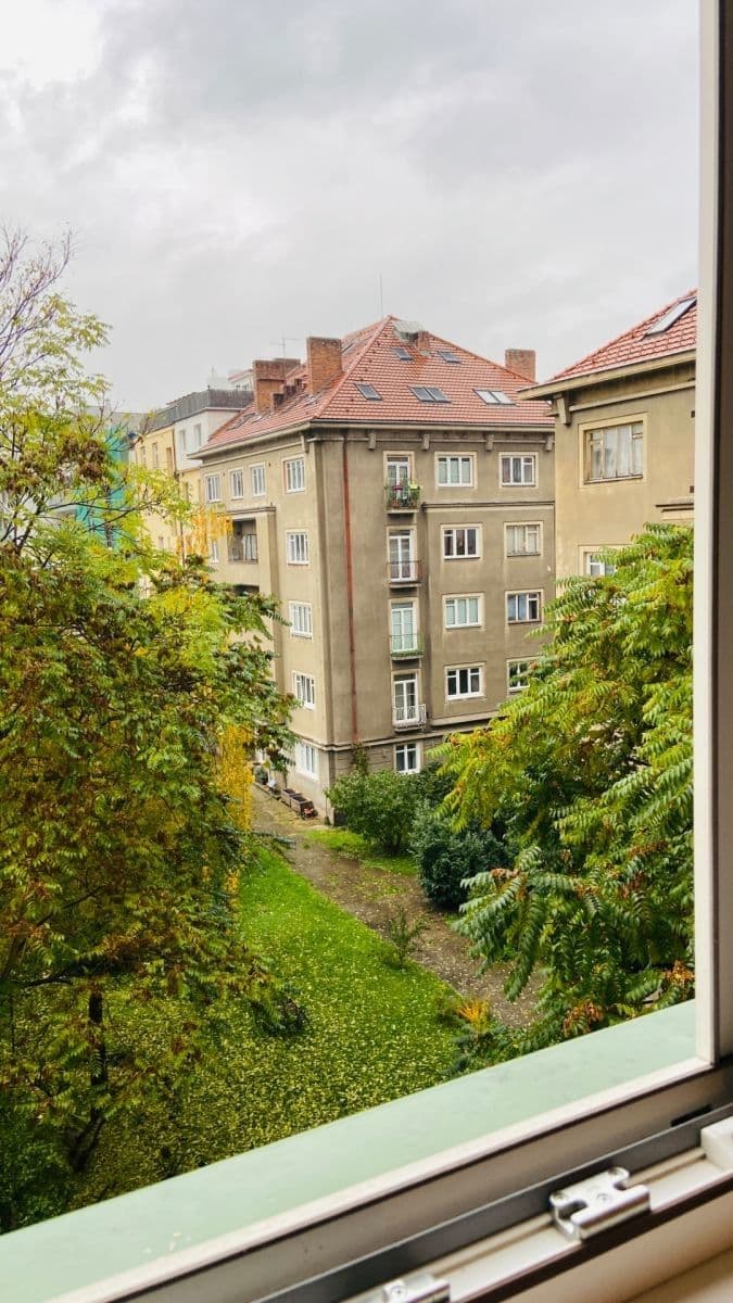 Pronájem bytu 2+kk 50 m², Komunardů, Praha, Praha Pronájem bytu 2+kk 50 m², Komunardů, Praha, Praha