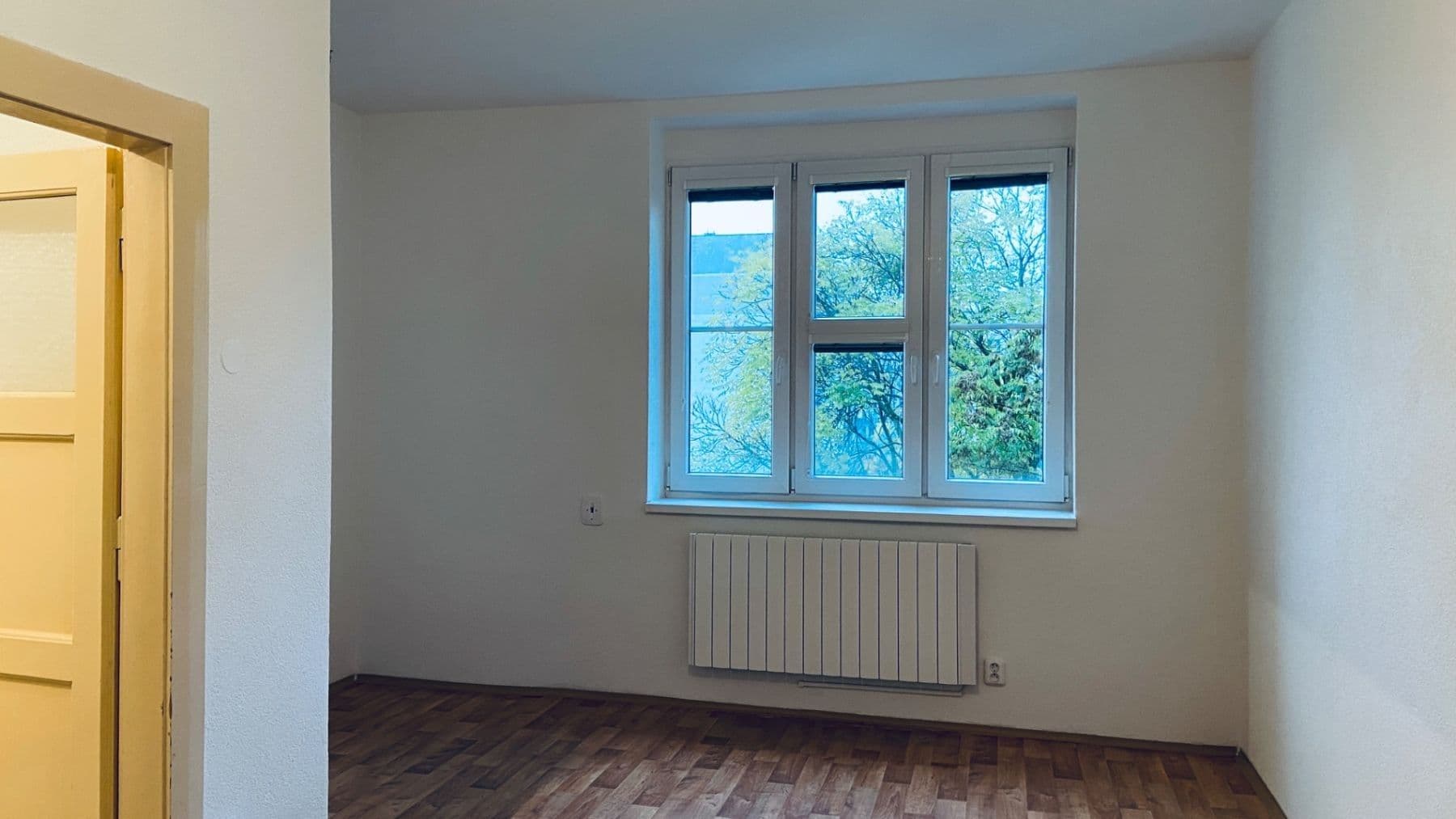 Pronájem bytu 2+kk 50 m², Komunardů, Praha, Praha Pronájem bytu 2+kk 50 m², Komunardů, Praha, Praha
