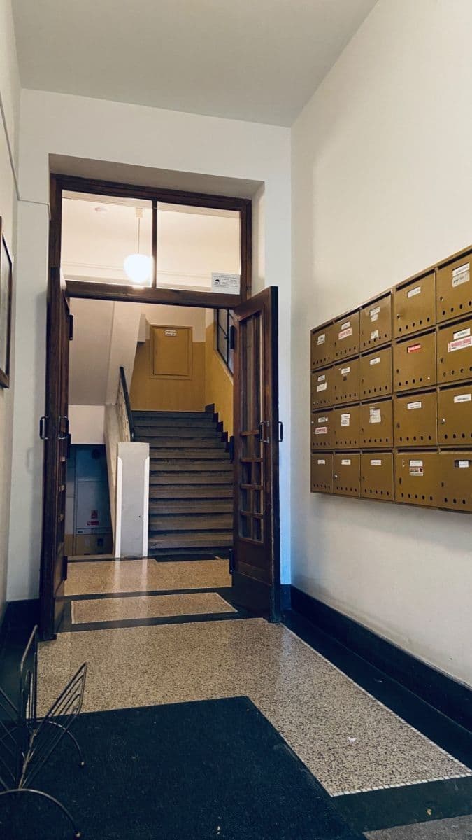 Pronájem bytu 2+kk 50 m², Komunardů, Praha, Praha Pronájem bytu 2+kk 50 m², Komunardů, Praha, Praha