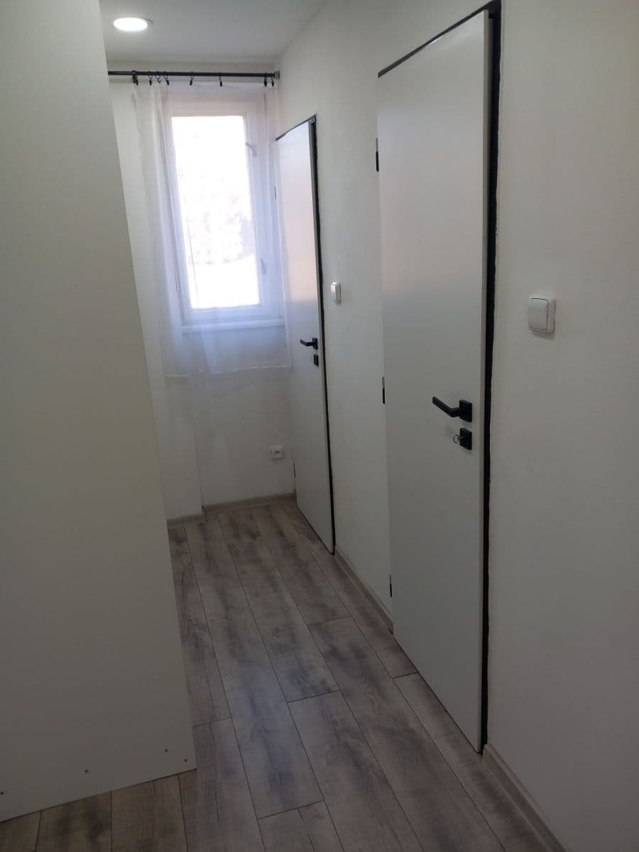 Pronájem bytu 2+1 60 m², Obránců míru, Březnice, Středočeský kraj Pronájem bytu 2+1 60 m², Obránců míru, Březnice, Středočeský kraj