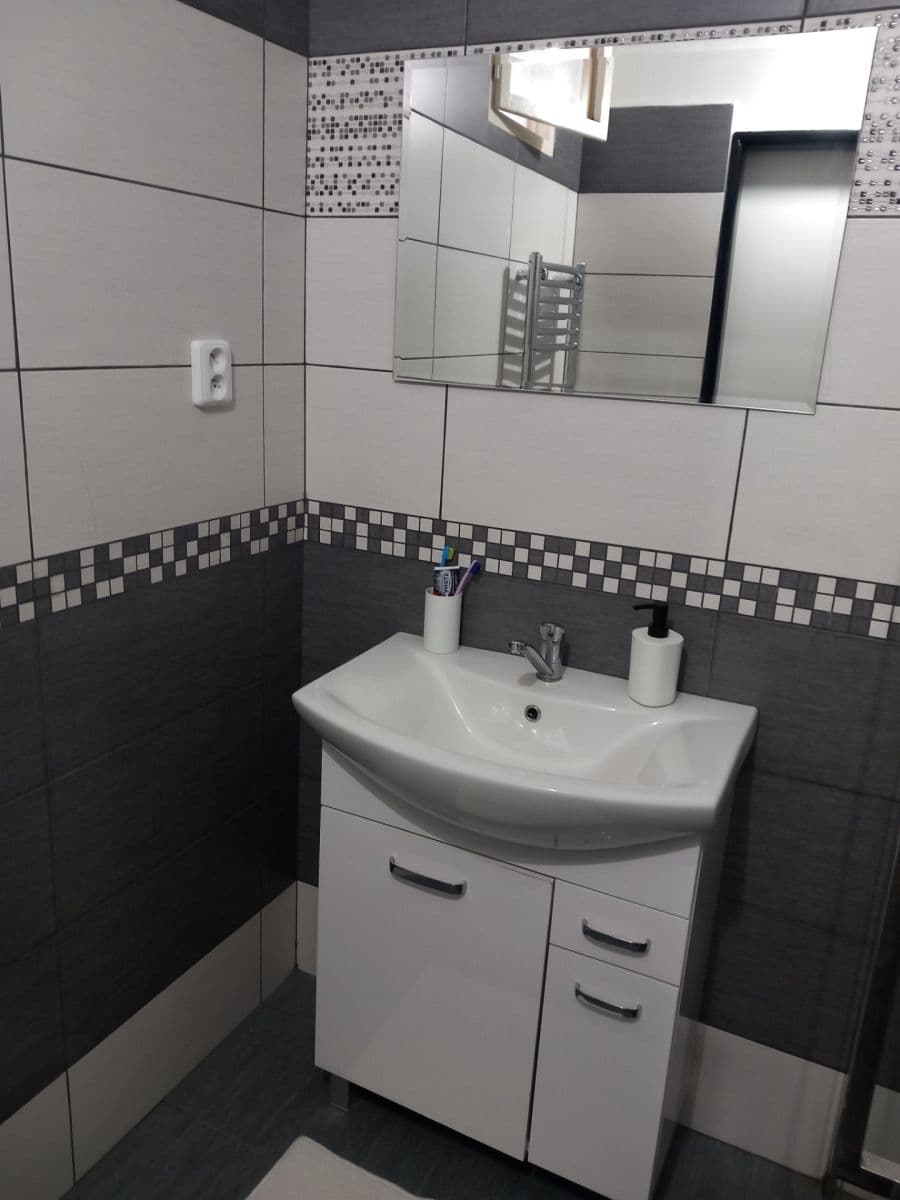 Pronájem bytu 2+1 60 m², Obránců míru, Březnice, Středočeský kraj Pronájem bytu 2+1 60 m², Obránců míru, Březnice, Středočeský kraj