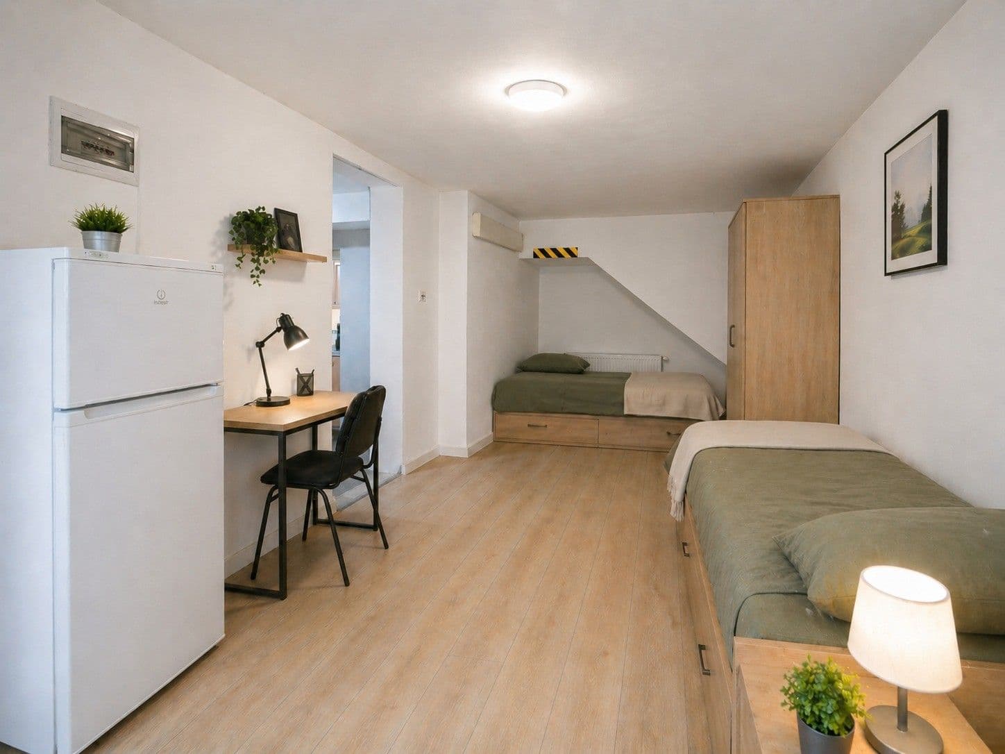 Pronájem domu 320 m², pozemek 2.000 m², Filmařská, Praha, Praha Pronájem domu 320 m², pozemek 2.000 m², Filmařská, Praha, Praha