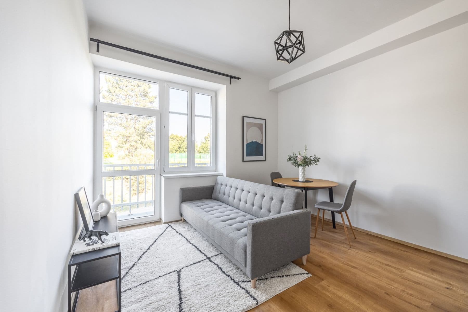 Prodej bytu 2+kk 56 m², Stehlíkova, Slaný, Středočeský kraj Prodej bytu 2+kk 56 m², Stehlíkova, Slaný, Středočeský kraj
