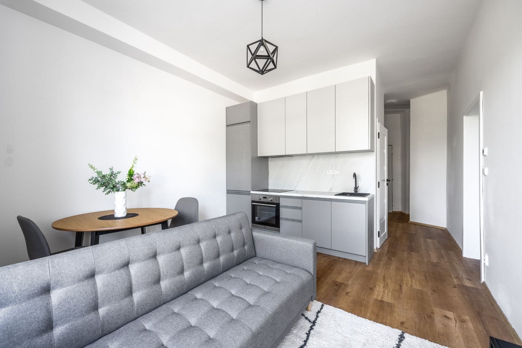 Prodej bytu 2+kk 56 m², Stehlíkova, Slaný, Středočeský kraj Prodej bytu 2+kk 56 m², Stehlíkova, Slaný, Středočeský kraj