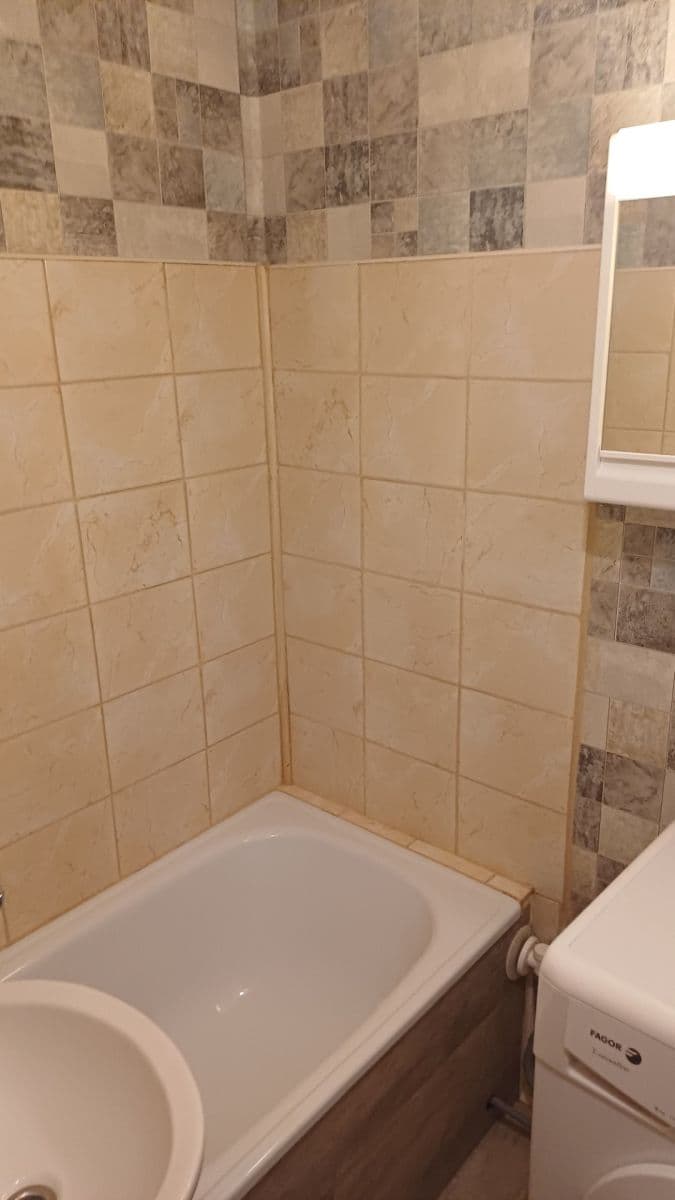 Pronájem bytu 1+1 33 m², Habrová, Praha, Praha Pronájem bytu 1+1 33 m², Habrová, Praha, Praha