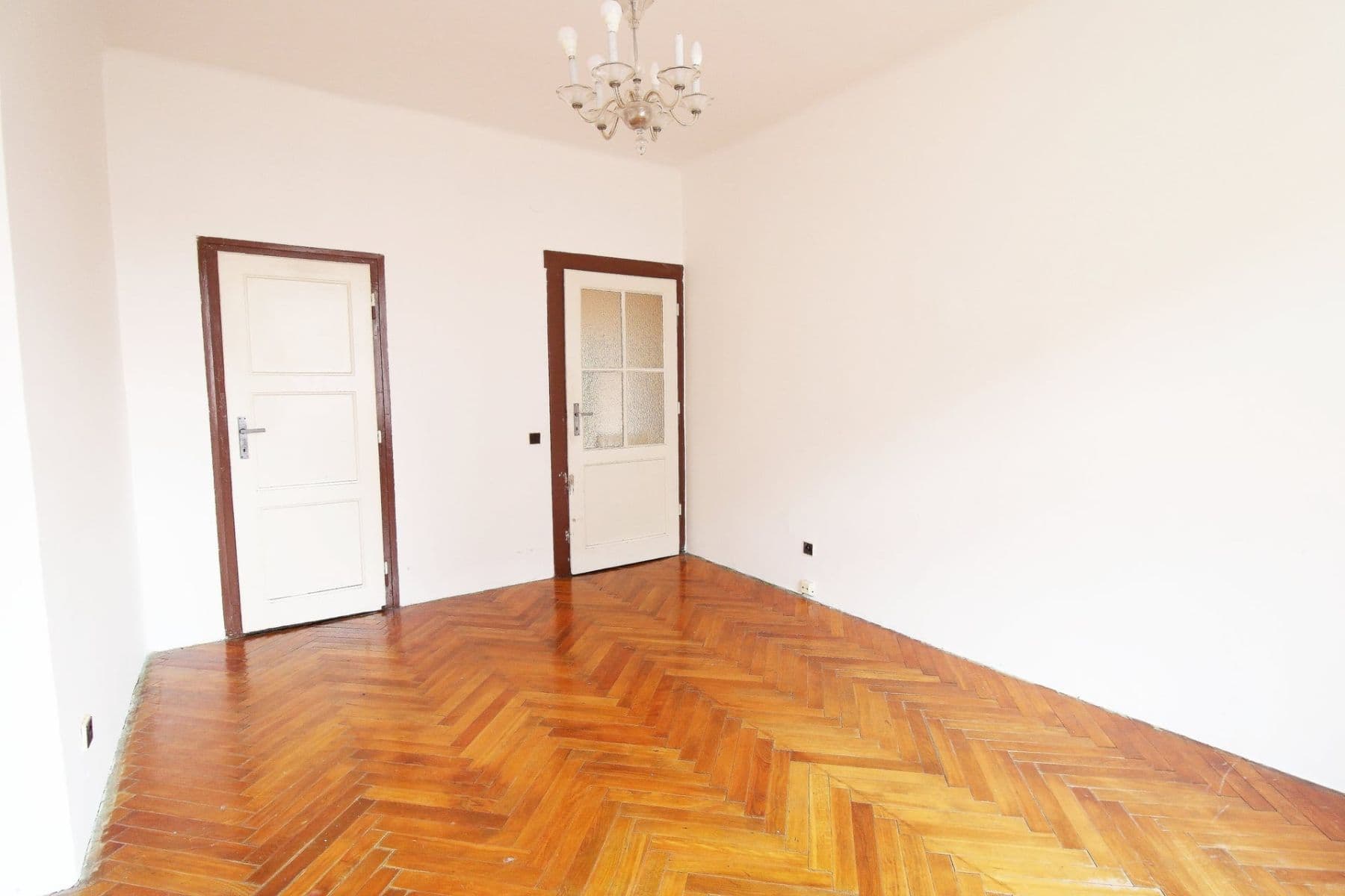 Pronájem bytu 1+1 41 m², Ruská, Praha, Praha Pronájem bytu 1+1 41 m², Ruská, Praha, Praha