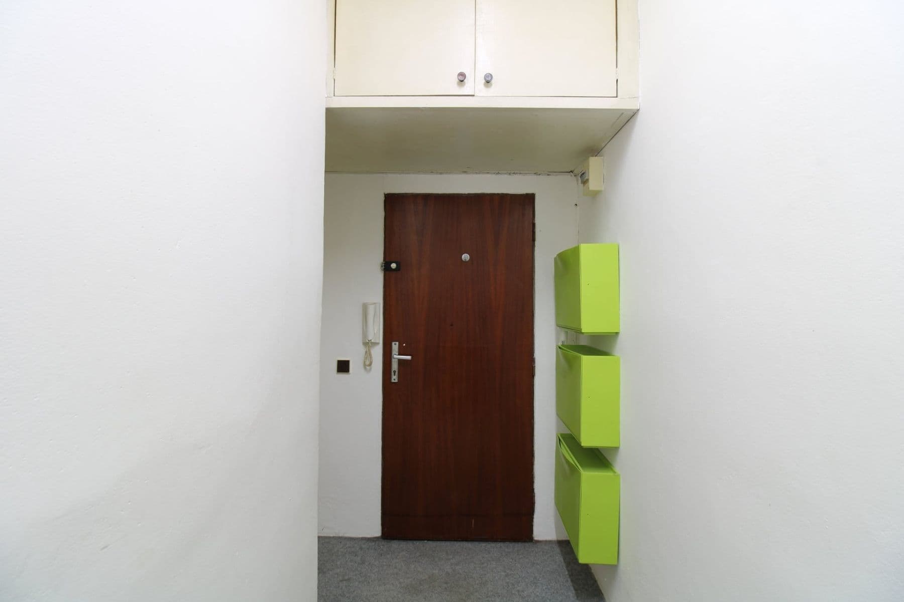 Pronájem bytu 1+1 41 m², Ruská, Praha, Praha Pronájem bytu 1+1 41 m², Ruská, Praha, Praha