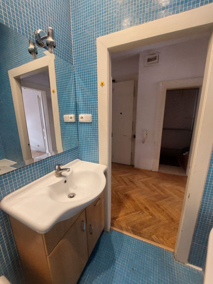 Pronájem bytu 2+kk 50 m², Na Výtoni, Praha, Praha Pronájem bytu 2+kk 50 m², Na Výtoni, Praha, Praha