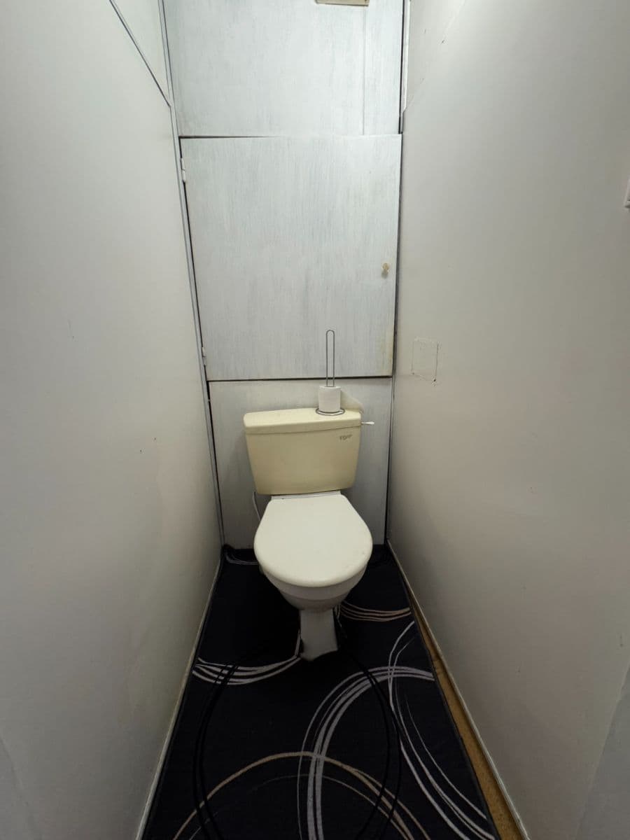 Prodej bytu 2+kk 47 m², Kozmíkova, Praha, Praha Prodej bytu 2+kk 47 m², Kozmíkova, Praha, Praha