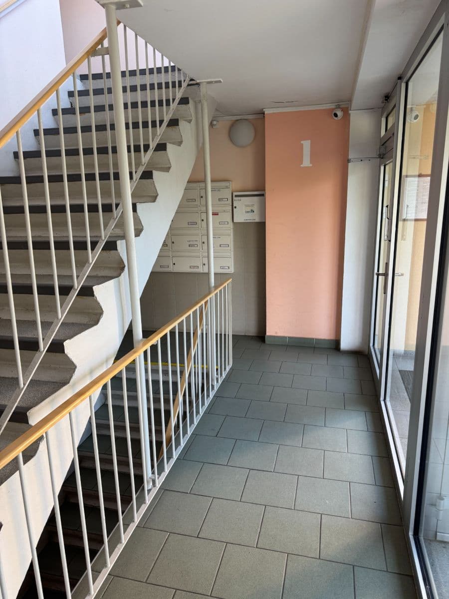 Prodej bytu 2+kk 47 m², Kozmíkova, Praha, Praha Prodej bytu 2+kk 47 m², Kozmíkova, Praha, Praha