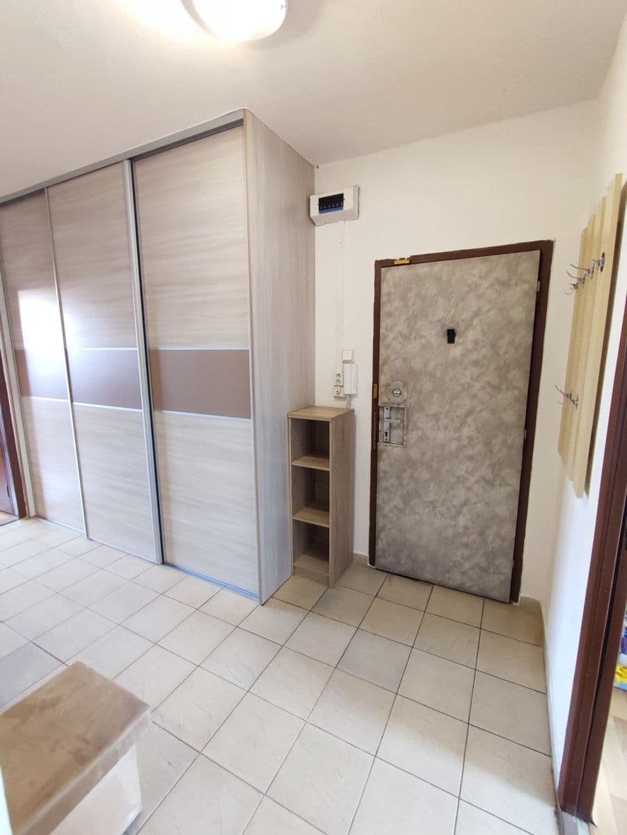 Pronájem bytu 3+1 74 m², Rovniankova, Petržalka, Bratislavský kraj Pronájem bytu 3+1 74 m², Rovniankova, Petržalka, Bratislavský kraj