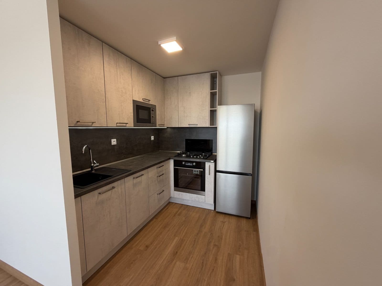 Pronájem bytu 2+kk 43 m², Mnichovická, Praha, Praha Pronájem bytu 2+kk 43 m², Mnichovická, Praha, Praha