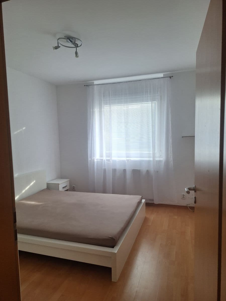 Prodej bytu 2+1 45 m², Zadunajská cesta, Petržalka, Bratislavský kraj Prodej bytu 2+1 45 m², Zadunajská cesta, Petržalka, Bratislavský kraj