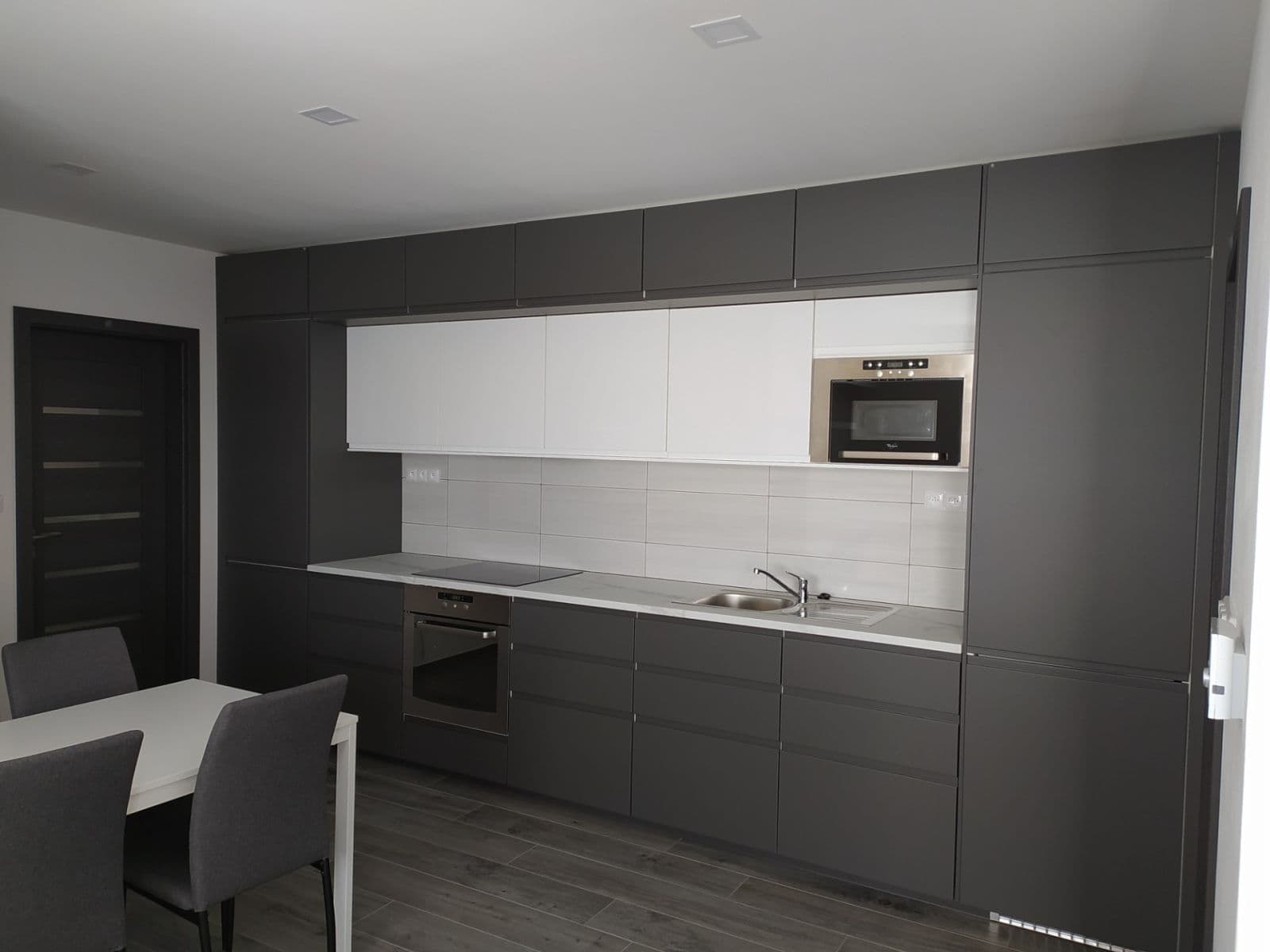 Pronájem bytu 2+kk 42 m², Čisovická, Mníšek pod Brdy, Středočeský kraj Pronájem bytu 2+kk 42 m², Čisovická, Mníšek pod Brdy, Středočeský kraj