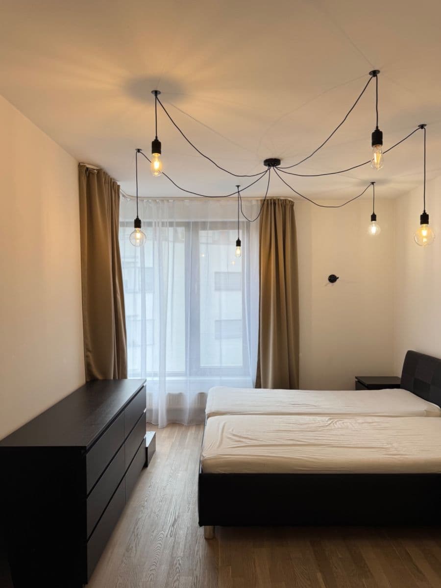 Pronájem bytu 4+kk 92 m², U Dívčích hradů, Praha, Praha Pronájem bytu 4+kk 92 m², U Dívčích hradů, Praha, Praha