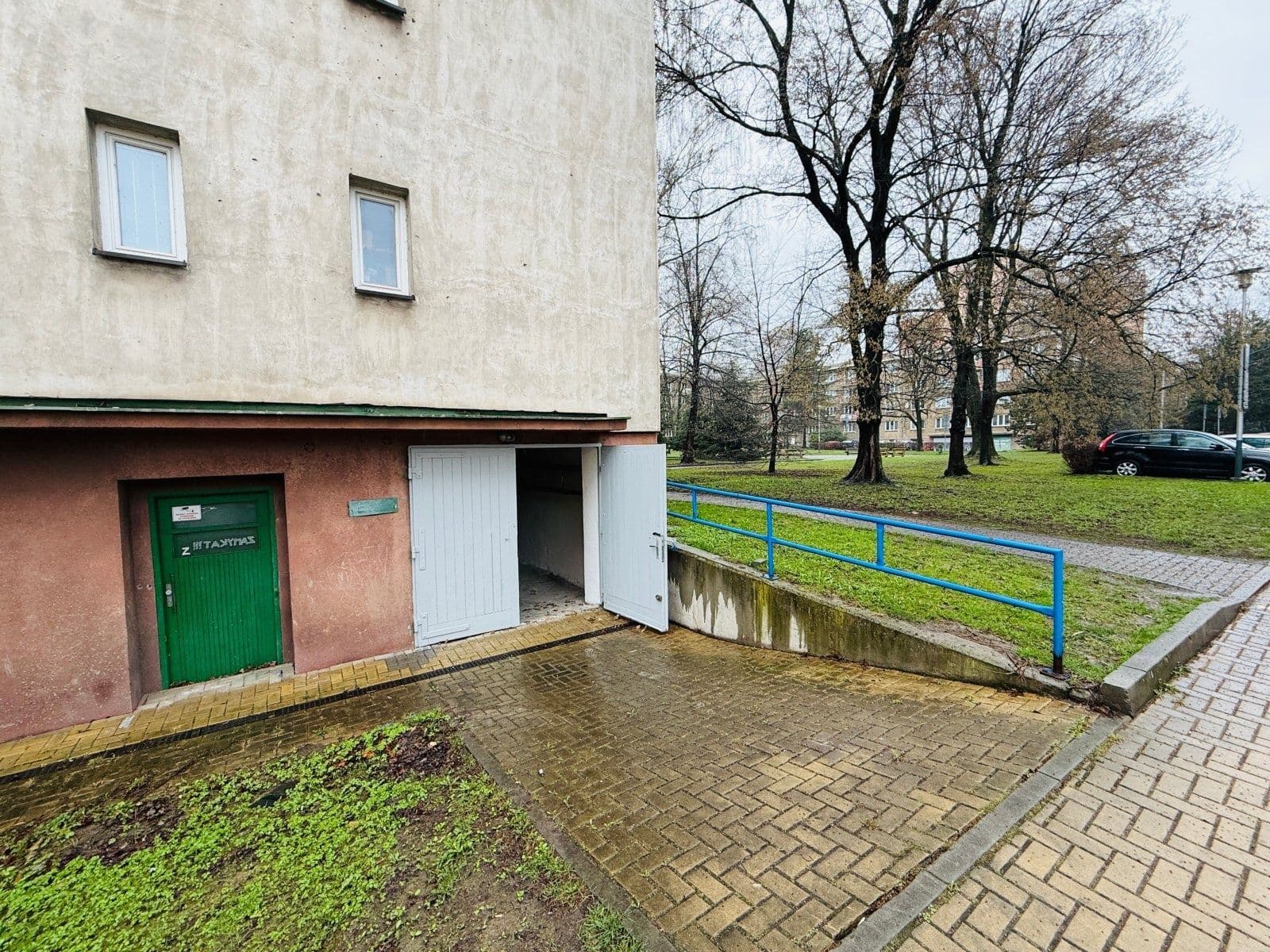 Pronájem nebytového prostoru 22 m², náměstí Jiřího Myrona, Ostrava, Moravskoslezský kraj Pronájem nebytového prostoru 22 m², náměstí Jiřího Myrona, Ostrava, Moravskoslezský kraj