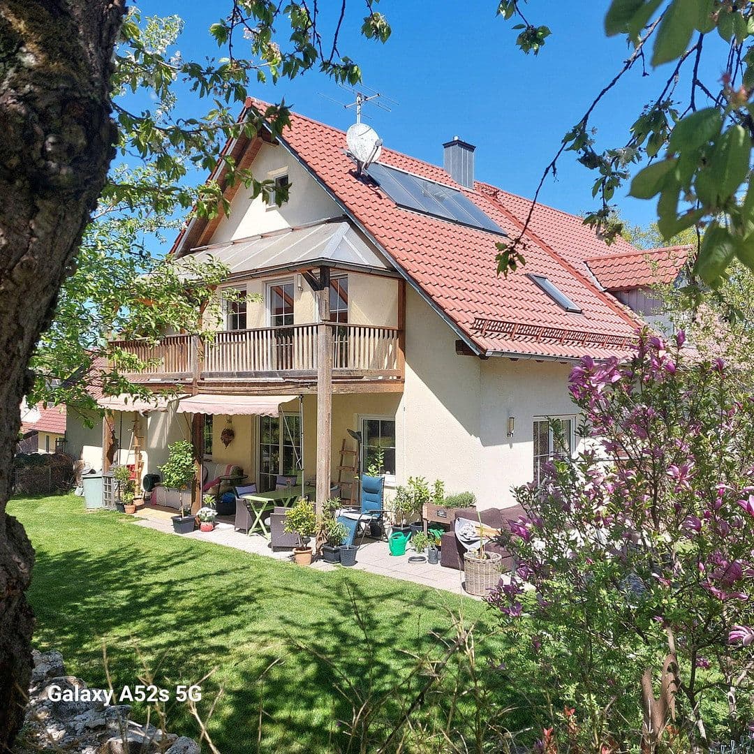Pronájem bytu 4+1 150 m², Schweitenkirchen, Bavorsko Pronájem bytu 4+1 150 m², Schweitenkirchen, Bavorsko