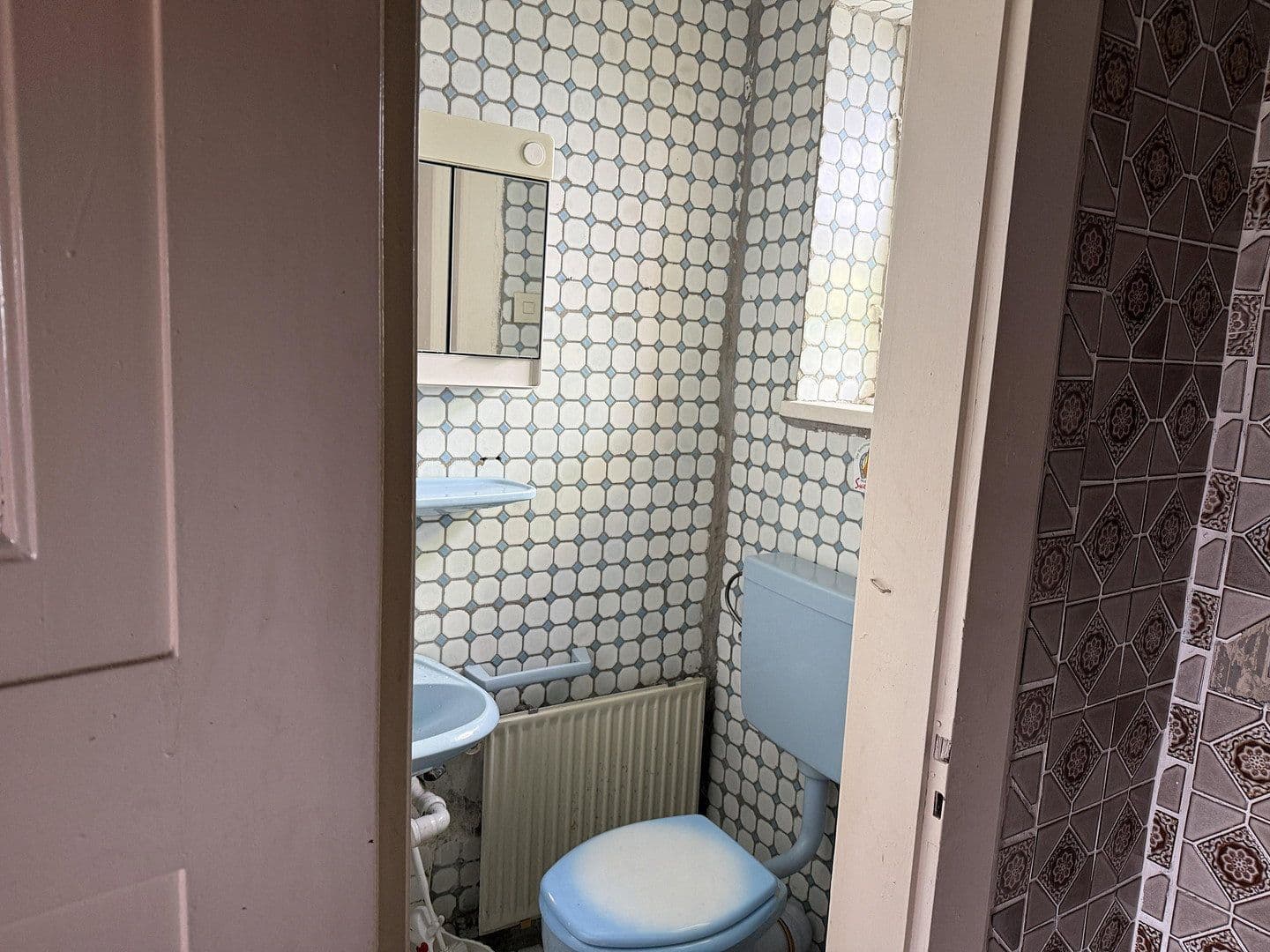 Prodej domu 151 m², pozemek 1.023 m², Kölner Straße 26, Helmenzen, Porýní-Falc Prodej domu 151 m², pozemek 1.023 m², Kölner Straße 26, Helmenzen, Porýní-Falc