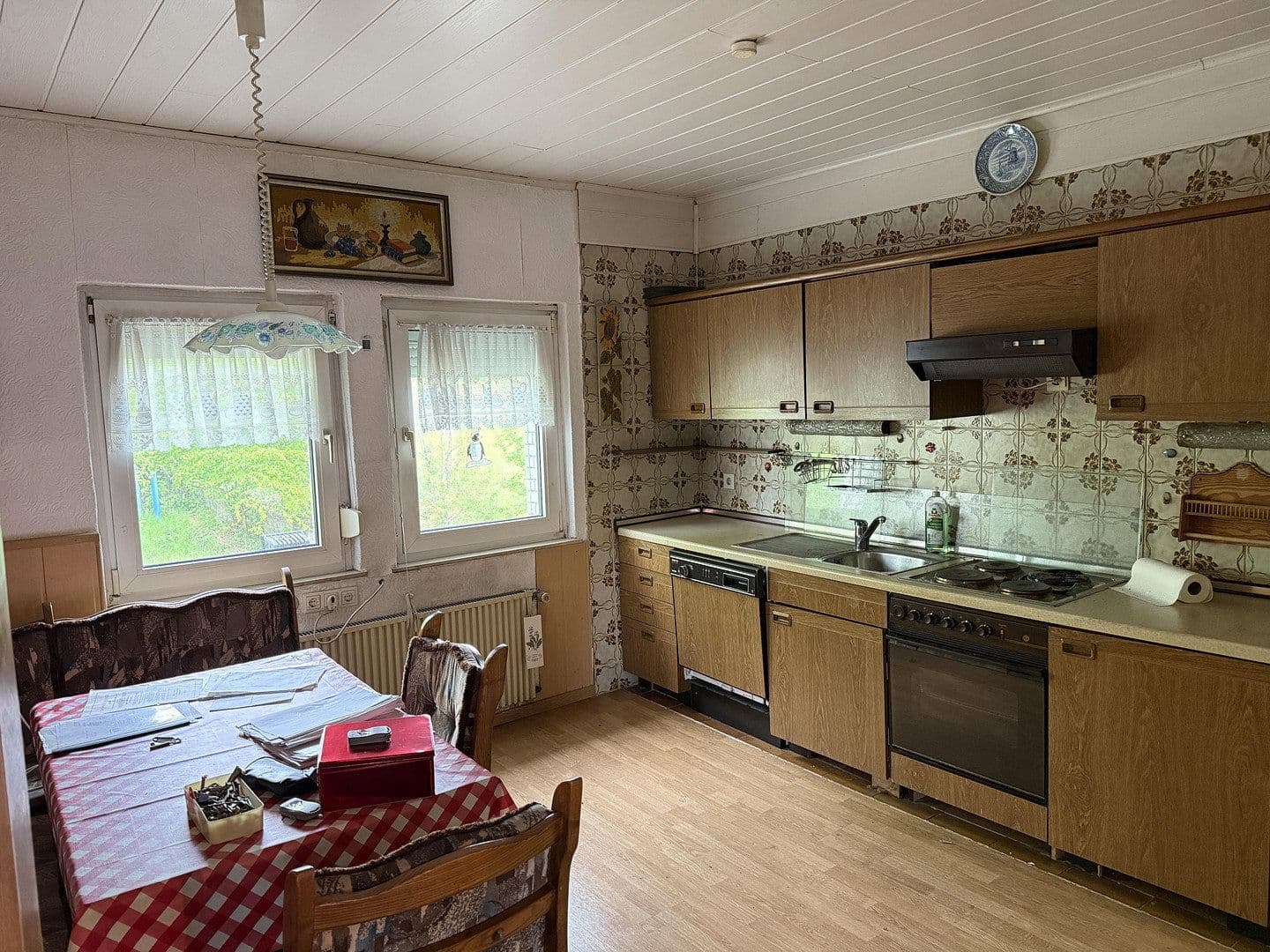 Prodej domu 151 m², pozemek 1.023 m², Kölner Straße 26, Helmenzen, Porýní-Falc Prodej domu 151 m², pozemek 1.023 m², Kölner Straße 26, Helmenzen, Porýní-Falc