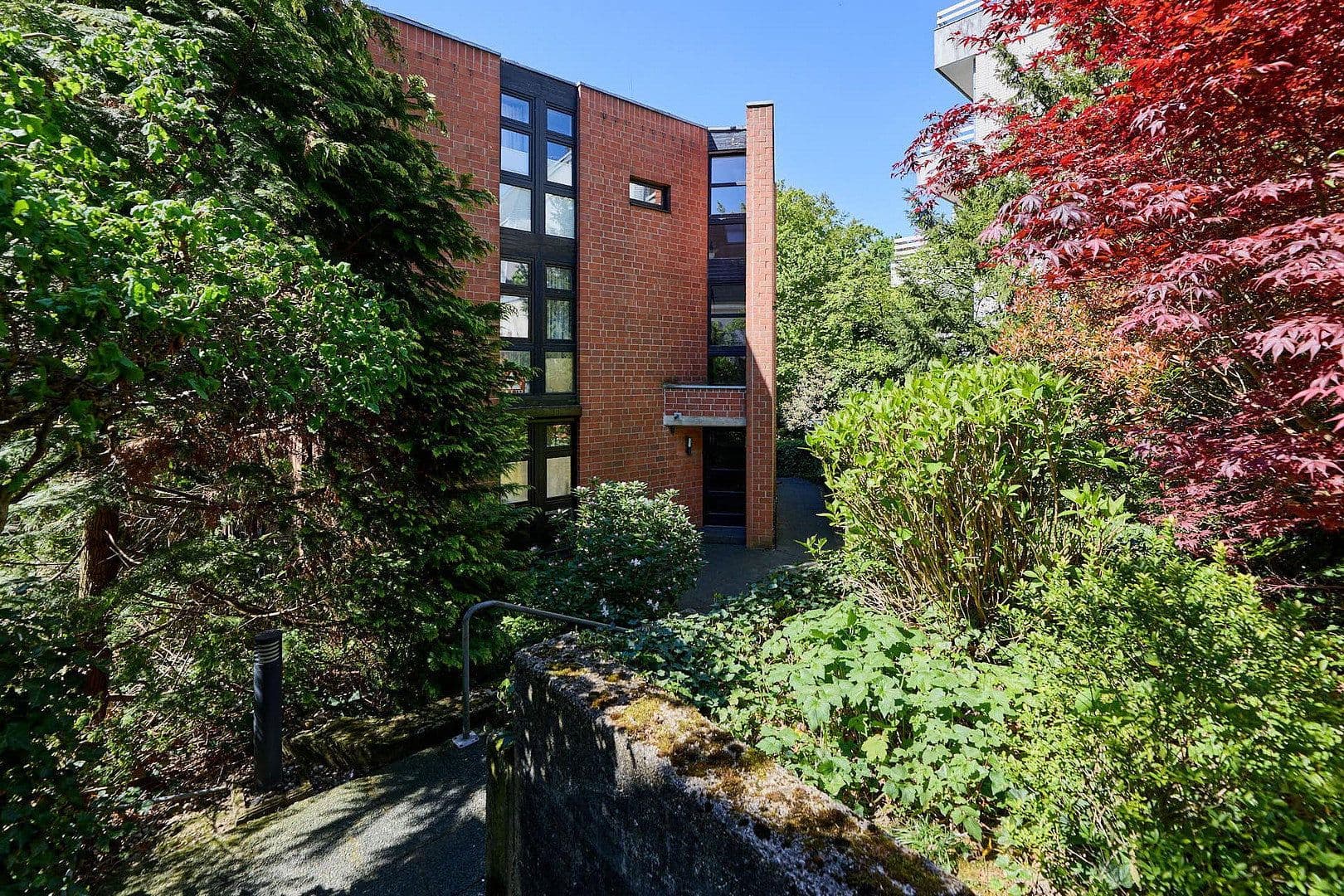 Pronájem bytu 5+1 219 m², Lakronstrasse, Düsseldorf, Severní Porýní-Vestfálsko Pronájem bytu 5+1 219 m², Lakronstrasse, Düsseldorf, Severní Porýní-Vestfálsko