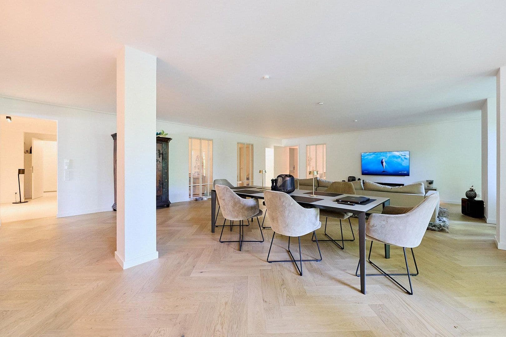 Pronájem bytu 5+1 219 m², Lakronstrasse, Düsseldorf, Severní Porýní-Vestfálsko Pronájem bytu 5+1 219 m², Lakronstrasse, Düsseldorf, Severní Porýní-Vestfálsko