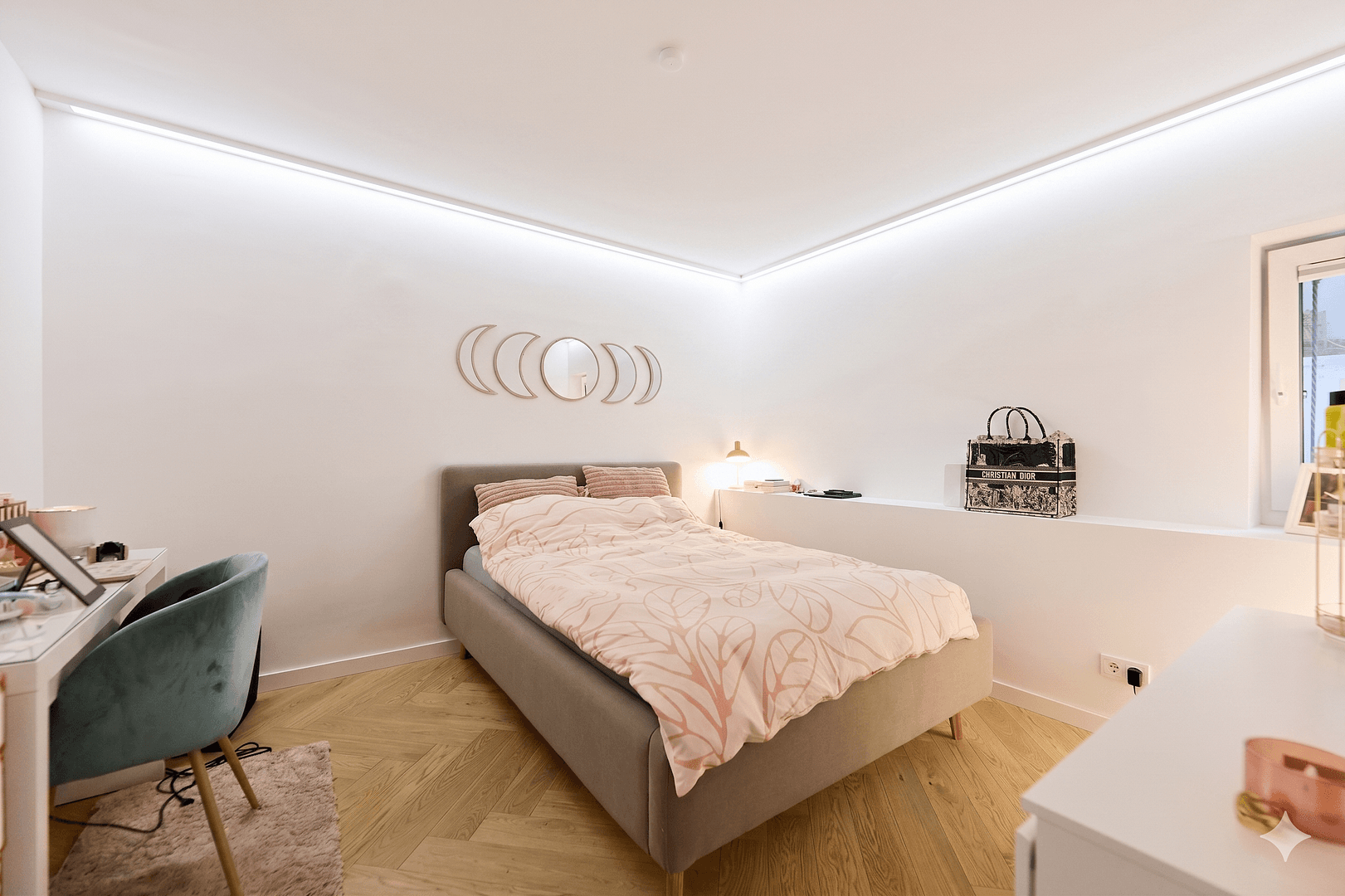 Pronájem bytu 5+1 219 m², Lakronstrasse, Düsseldorf, Severní Porýní-Vestfálsko Pronájem bytu 5+1 219 m², Lakronstrasse, Düsseldorf, Severní Porýní-Vestfálsko