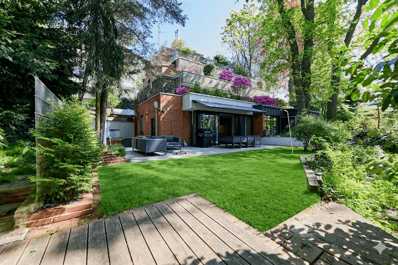 Pronájem bytu 5+1 219 m², Lakronstrasse, Düsseldorf, Severní Porýní-Vestfálsko Pronájem bytu 5+1 219 m², Lakronstrasse, Düsseldorf, Severní Porýní-Vestfálsko