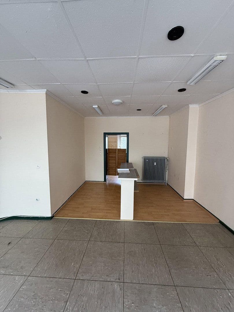 Pronájem kanceláře 40 m², Nordstr. 134, Remscheid, Severní Porýní-Vestfálsko Pronájem kanceláře 40 m², Nordstr. 134, Remscheid, Severní Porýní-Vestfálsko