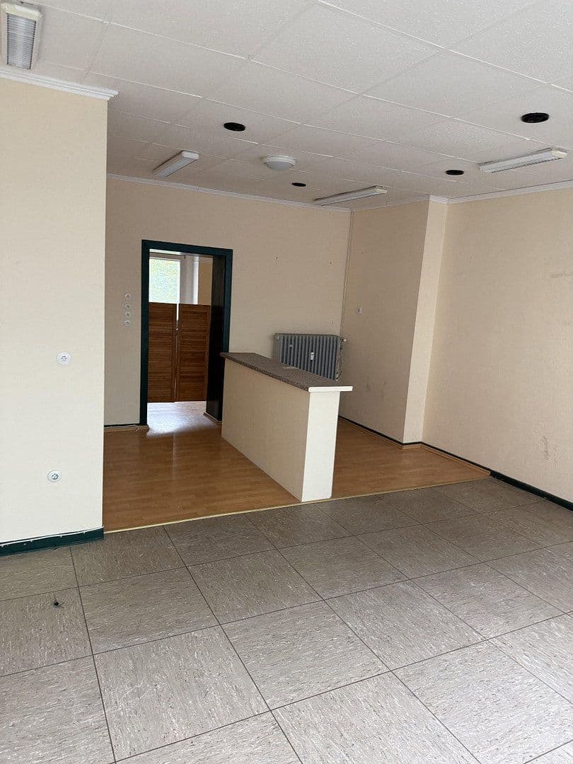 Pronájem kanceláře 40 m², Nordstr. 134, Remscheid, Severní Porýní-Vestfálsko Pronájem kanceláře 40 m², Nordstr. 134, Remscheid, Severní Porýní-Vestfálsko
