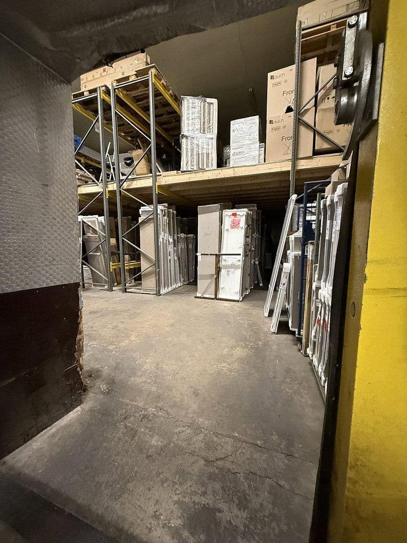 Pronájem nebytového prostoru 1.215 m², Klingenberg am Main, Bavorsko Pronájem nebytového prostoru 1.215 m², Klingenberg am Main, Bavorsko