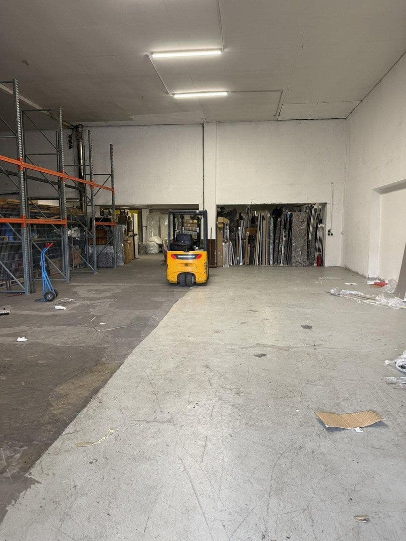Pronájem nebytového prostoru 1.215 m², Klingenberg am Main, Bavorsko Pronájem nebytového prostoru 1.215 m², Klingenberg am Main, Bavorsko