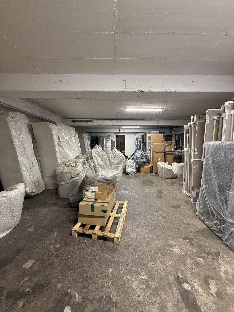 Pronájem nebytového prostoru 1.215 m², Klingenberg am Main, Bavorsko Pronájem nebytového prostoru 1.215 m², Klingenberg am Main, Bavorsko
