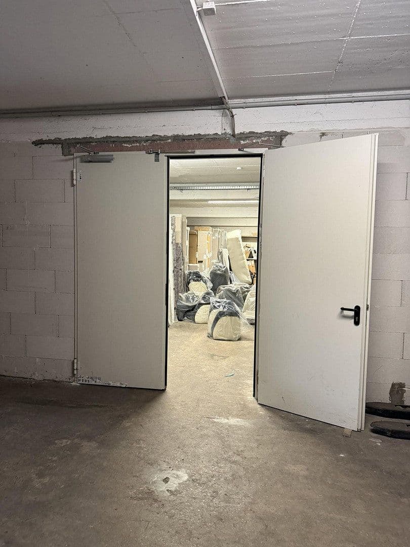 Pronájem nebytového prostoru 1.215 m², Klingenberg am Main, Bavorsko Pronájem nebytového prostoru 1.215 m², Klingenberg am Main, Bavorsko