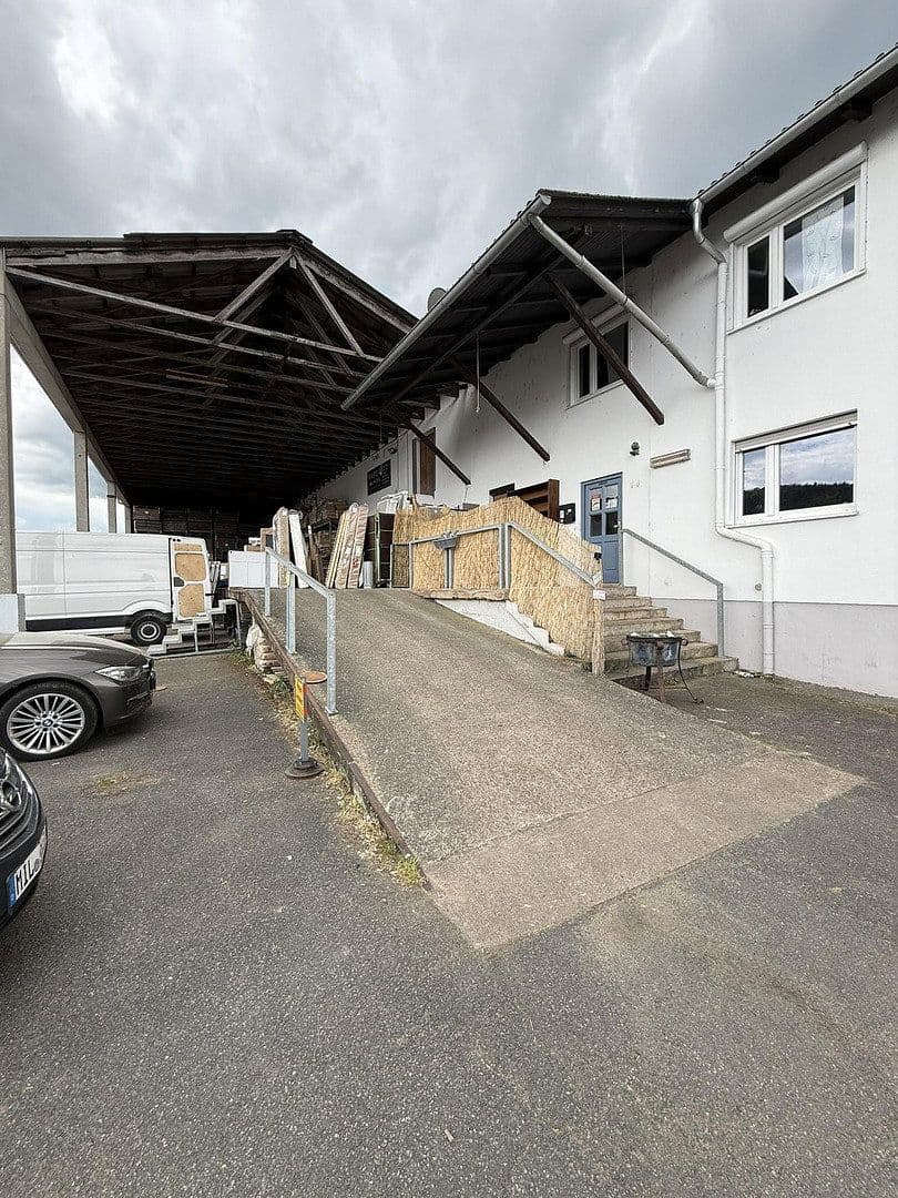 Pronájem nebytového prostoru 1.215 m², Klingenberg am Main, Bavorsko Pronájem nebytového prostoru 1.215 m², Klingenberg am Main, Bavorsko