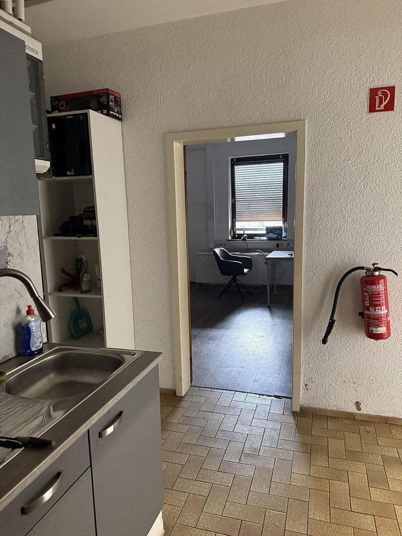Pronájem nebytového prostoru 1.215 m², Klingenberg am Main, Bavorsko Pronájem nebytového prostoru 1.215 m², Klingenberg am Main, Bavorsko