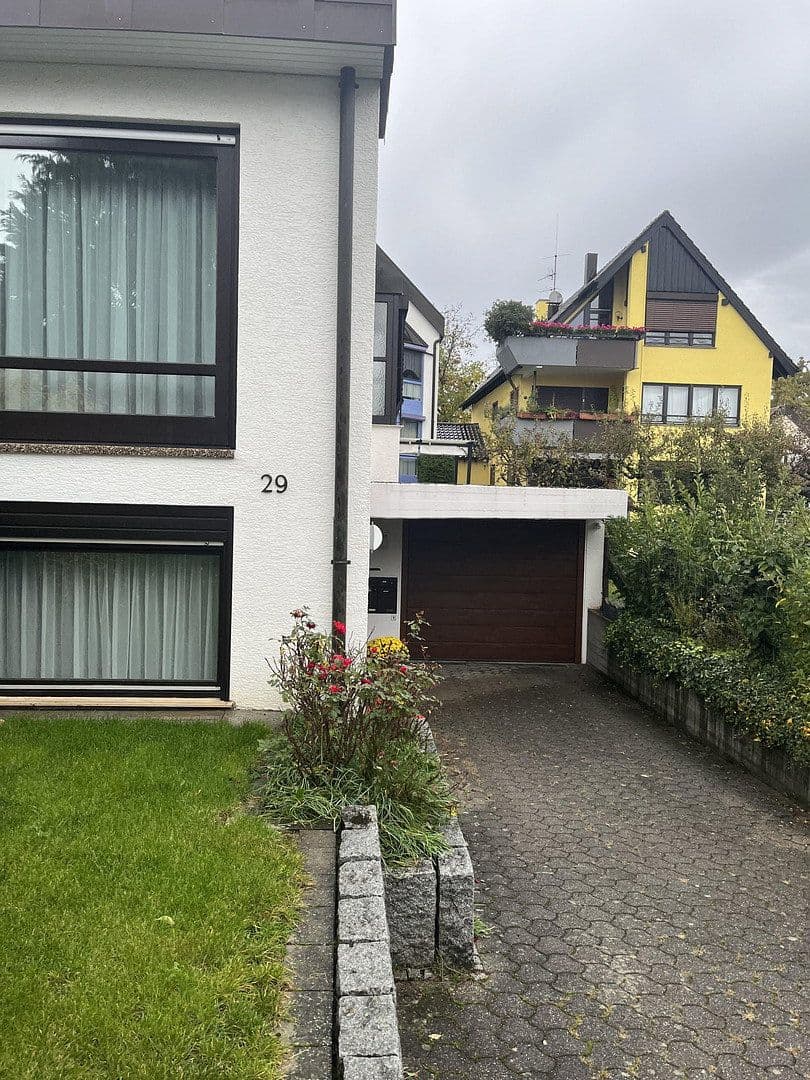 Prodej domu 230 m², pozemek 459 m², Ostfildern, Bádensko-Württembersko Prodej domu 230 m², pozemek 459 m², Ostfildern, Bádensko-Württembersko