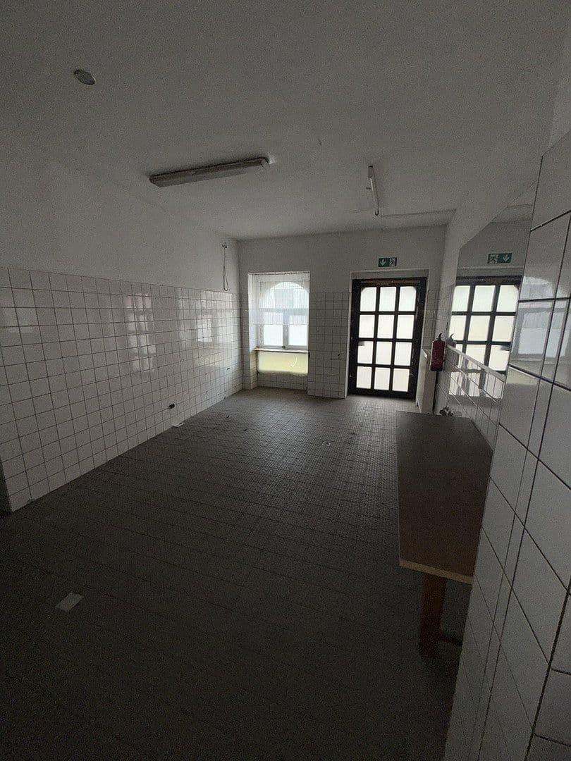 Pronájem nebytového prostoru 217 m², Nordstr. 134, Remscheid, Severní Porýní-Vestfálsko Pronájem nebytového prostoru 217 m², Nordstr. 134, Remscheid, Severní Porýní-Vestfálsko