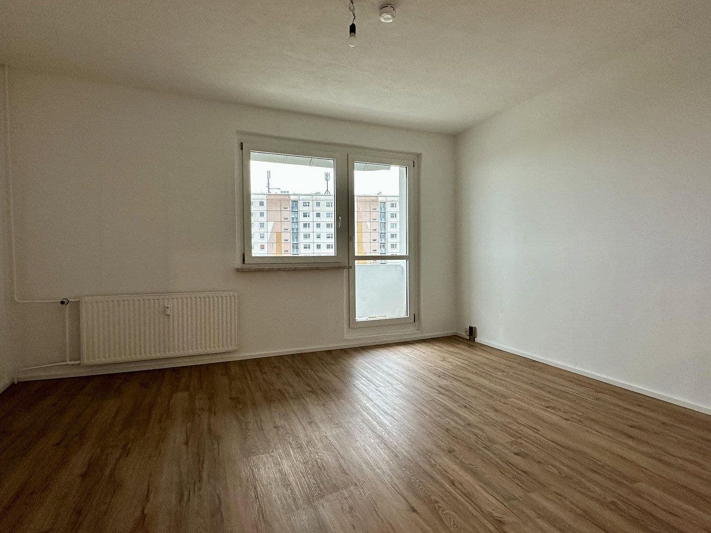 Pronájem bytu 1+kk 52 m², Otto-Worms-Straße 15, Gera, Durynsko Pronájem bytu 1+kk 52 m², Otto-Worms-Straße 15, Gera, Durynsko