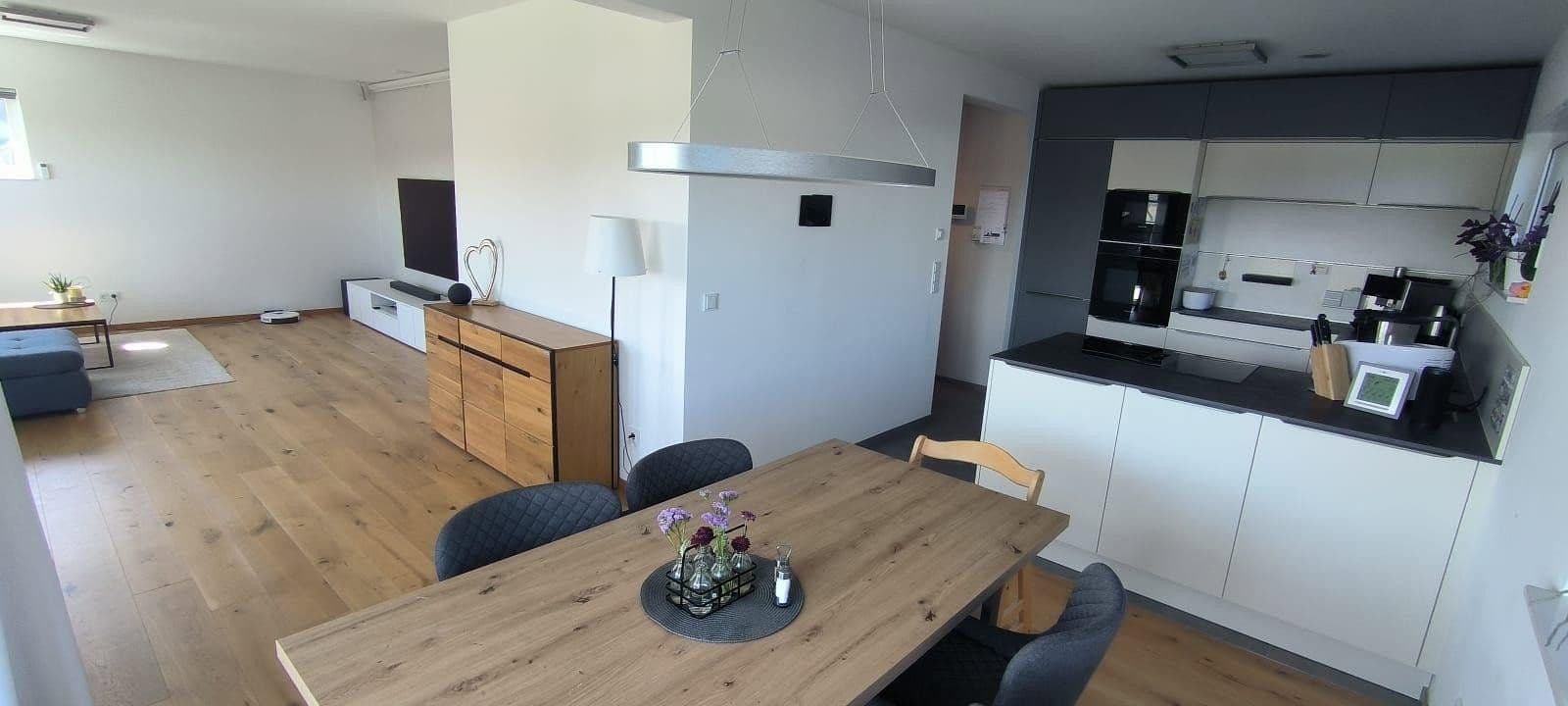 Prodej domu 156 m², pozemek 543 m², Sandbühl 22, Bingen, Bádensko-Württembersko Prodej domu 156 m², pozemek 543 m², Sandbühl 22, Bingen, Bádensko-Württembersko