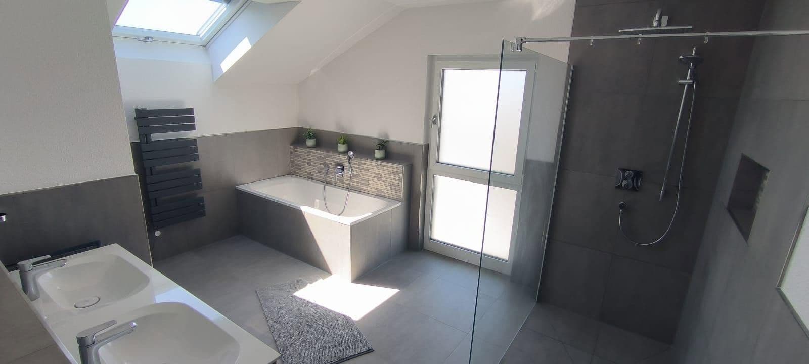 Prodej domu 156 m², pozemek 543 m², Sandbühl 22, Bingen, Bádensko-Württembersko Prodej domu 156 m², pozemek 543 m², Sandbühl 22, Bingen, Bádensko-Württembersko