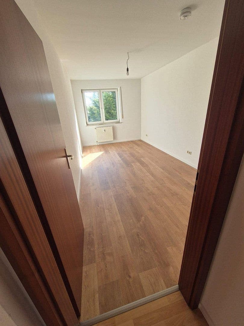 Pronájem bytu 2+1 58 m², Goethestraße 23, Radeberg, Sasko Pronájem bytu 2+1 58 m², Goethestraße 23, Radeberg, Sasko