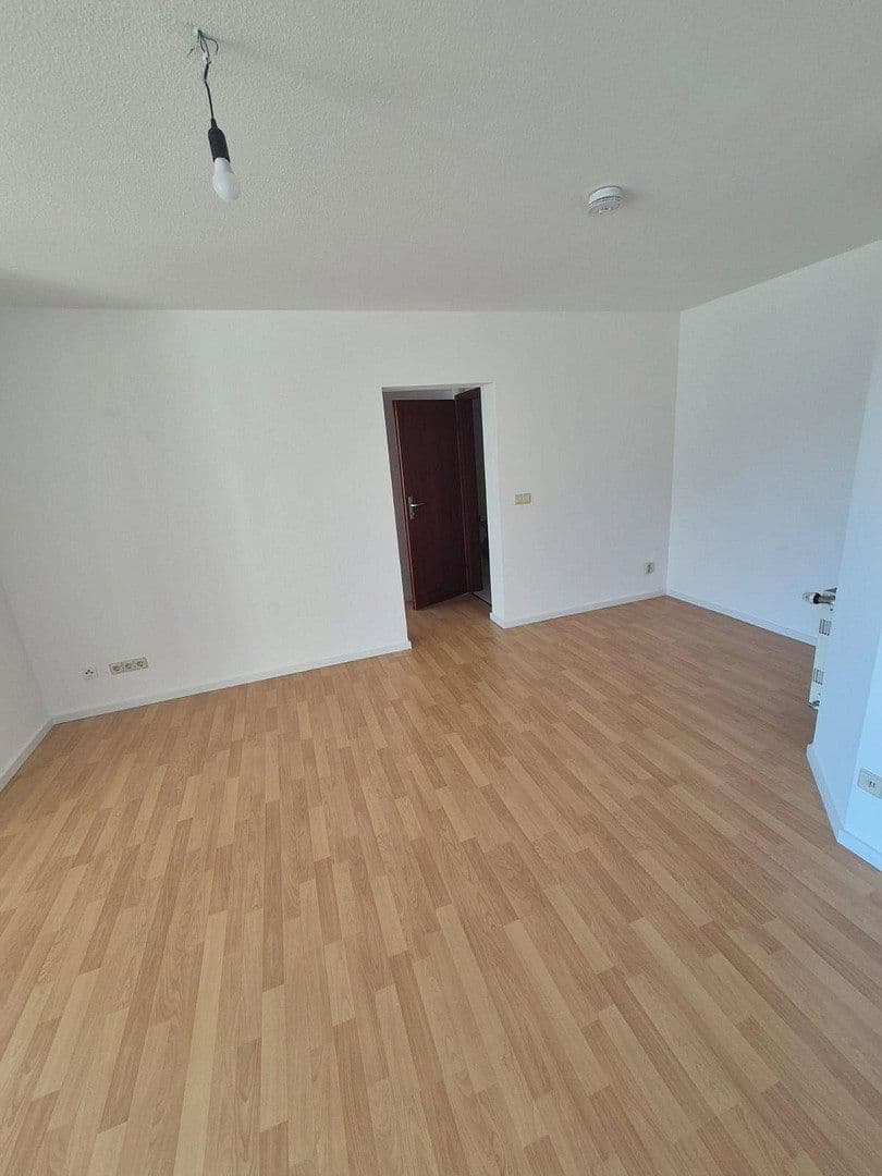 Pronájem bytu 2+1 58 m², Goethestraße 23, Radeberg, Sasko Pronájem bytu 2+1 58 m², Goethestraße 23, Radeberg, Sasko