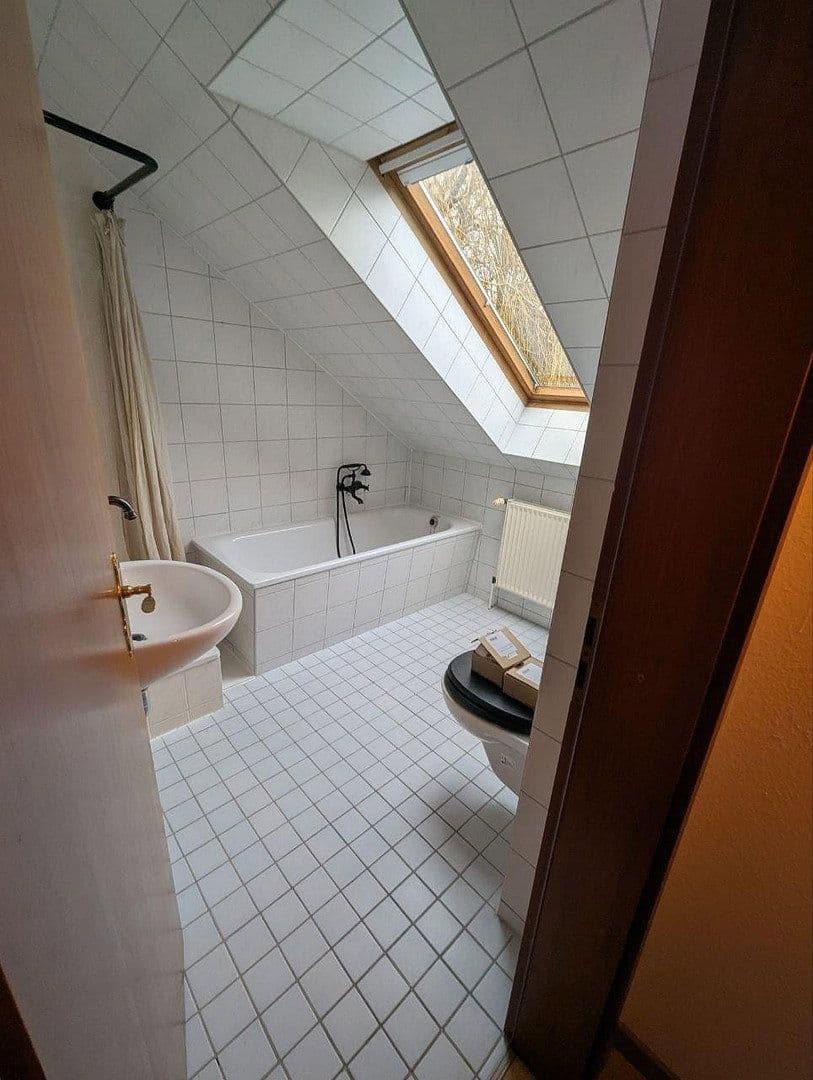 Pronájem bytu 3+1 84 m², Neuendorfer Weg 10a, Lütow, Mecklenburg-Vorpommern Pronájem bytu 3+1 84 m², Neuendorfer Weg 10a, Lütow, Mecklenburg-Vorpommern
