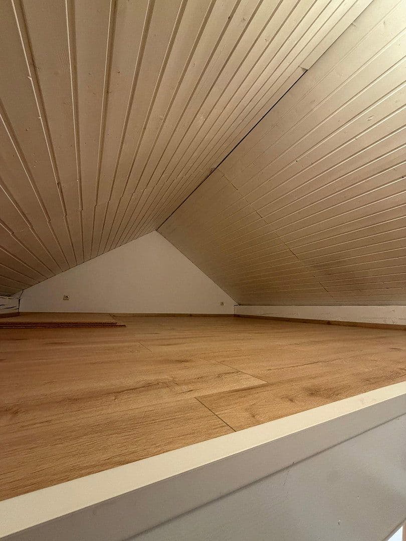 Pronájem bytu 2+kk 81 m², Geretsried, Bavorsko Pronájem bytu 2+kk 81 m², Geretsried, Bavorsko