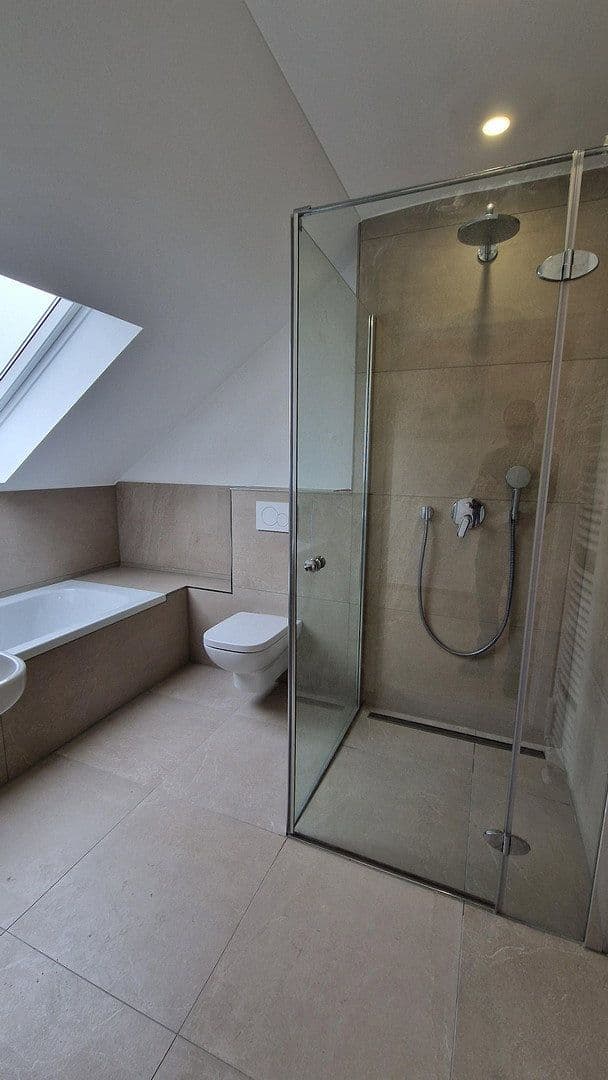 Pronájem bytu 2+kk 81 m², Geretsried, Bavorsko Pronájem bytu 2+kk 81 m², Geretsried, Bavorsko