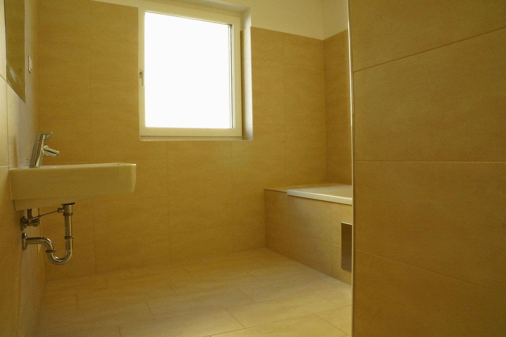 Pronájem garáže 8 m², Gersthoferstrasse 9, Wien, Wien Pronájem garáže 8 m², Gersthoferstrasse 9, Wien, Wien